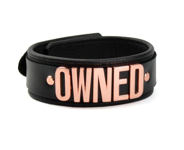 Custom Large Lettering Premium Black Leather Bondage Collar – 'Owned'